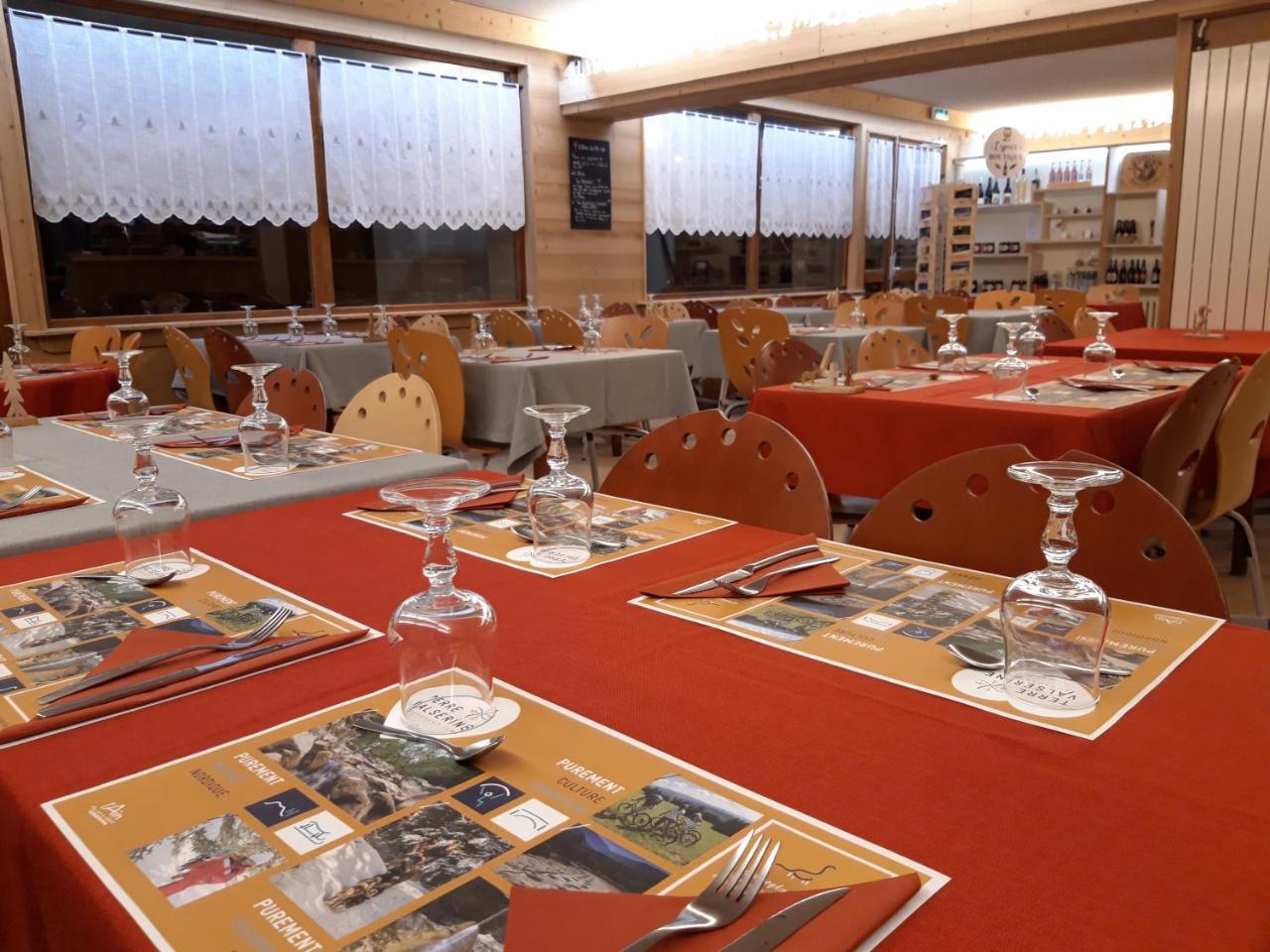 Le Relais Nordique Hotel Giron Eksteriør billede
